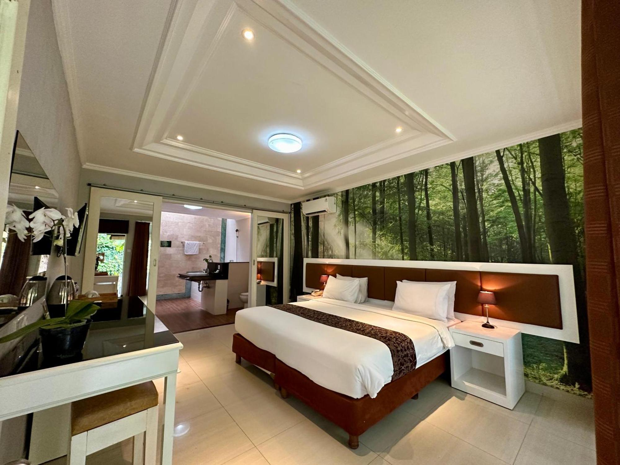 The Taman Ayu Hotel 4*