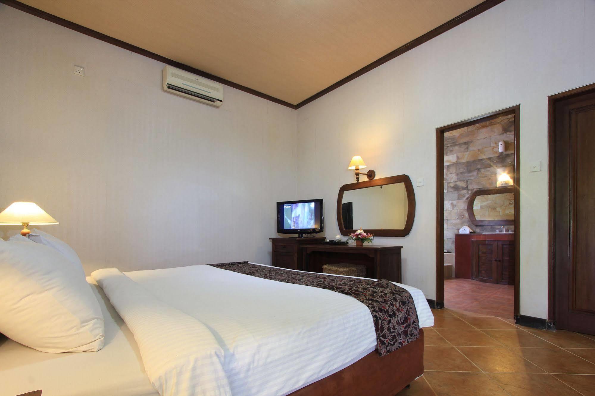 The Taman Ayu Hotel 4*